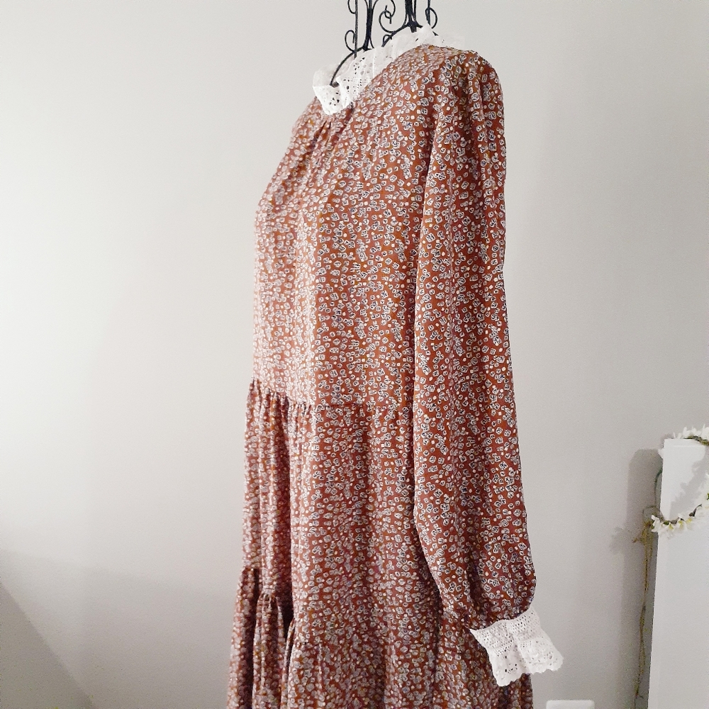 Literary poet dress - Picture 2 of 7